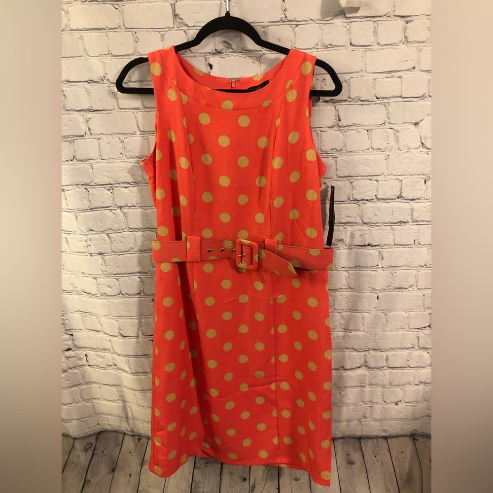 ILE sleeveless dress size 10- NWT